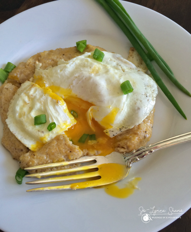 eggs-on-grits