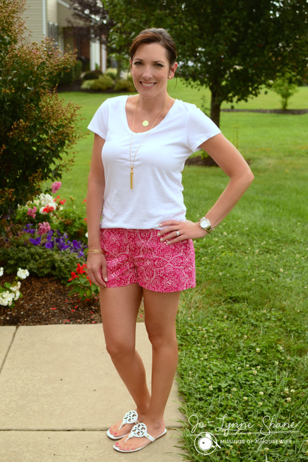 pink-shorts-with-white-tee