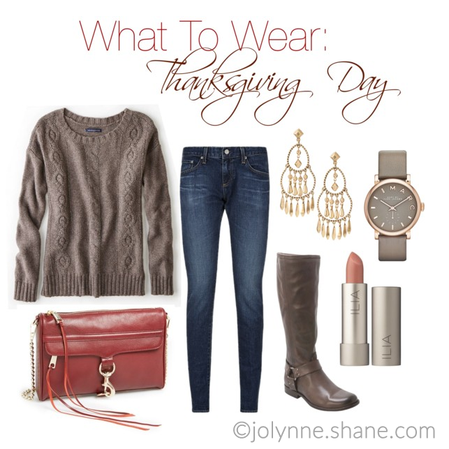 Casual Outfit for Thanksgiving Day PLUS more outfit ideas for the holidays!