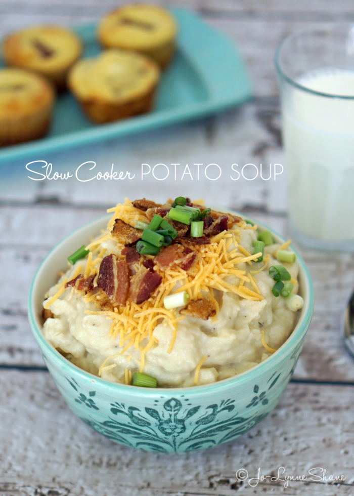 Slow Cooker Potato Soup Recipe: the ultimate comfort food, perfect for busy weeknight dinners