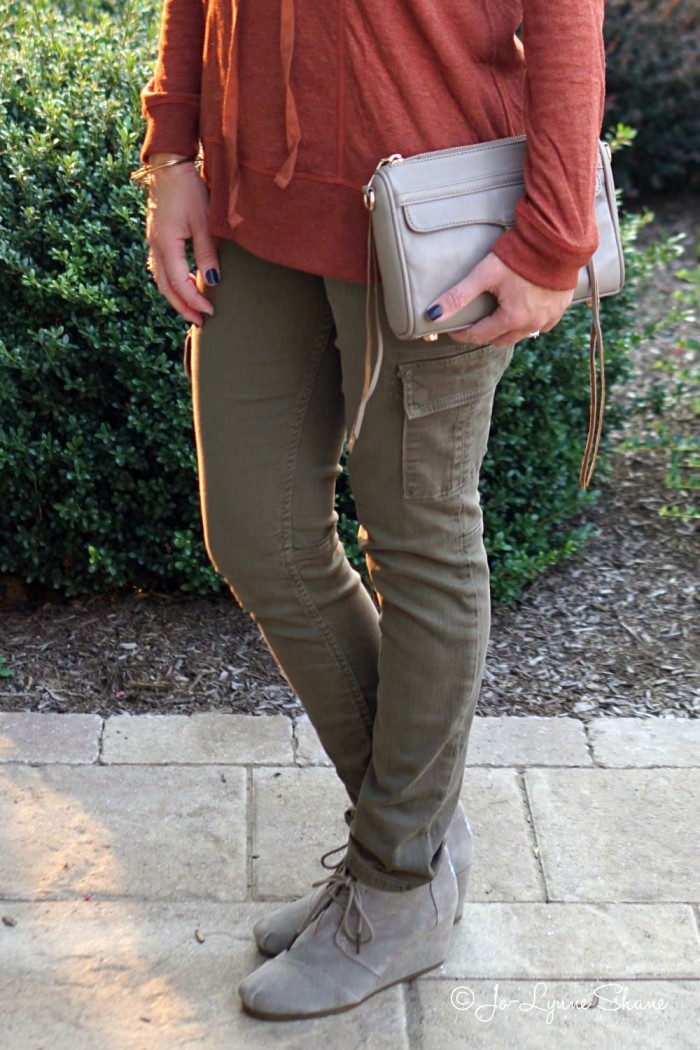 Fall Outfit Ideas: Olive + Pumpkin