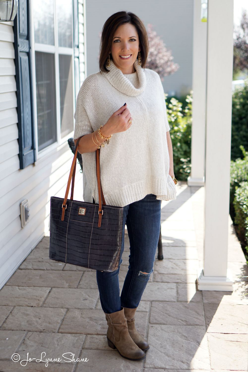 Fall Outfit Ideas: Tunic + Distressed 
