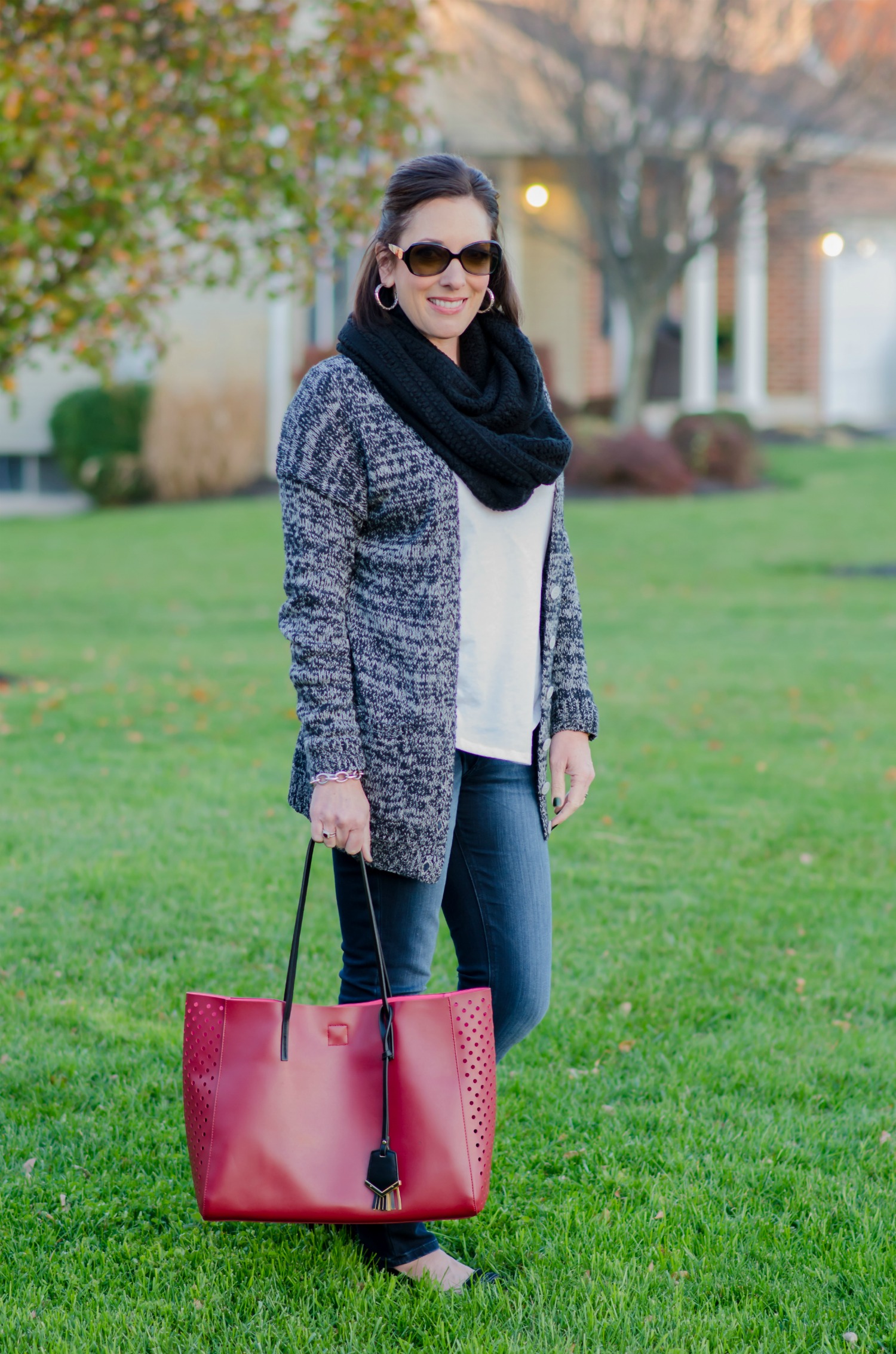 Daily Mom Style: Marled Cardigan with Infinity Scarf & Skinny Jeans ...
