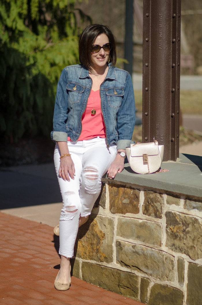 Spring Outfit Inspiration: Coral Tee + White Cropped Skinnies w/ Denim Jacket & Nude Flats