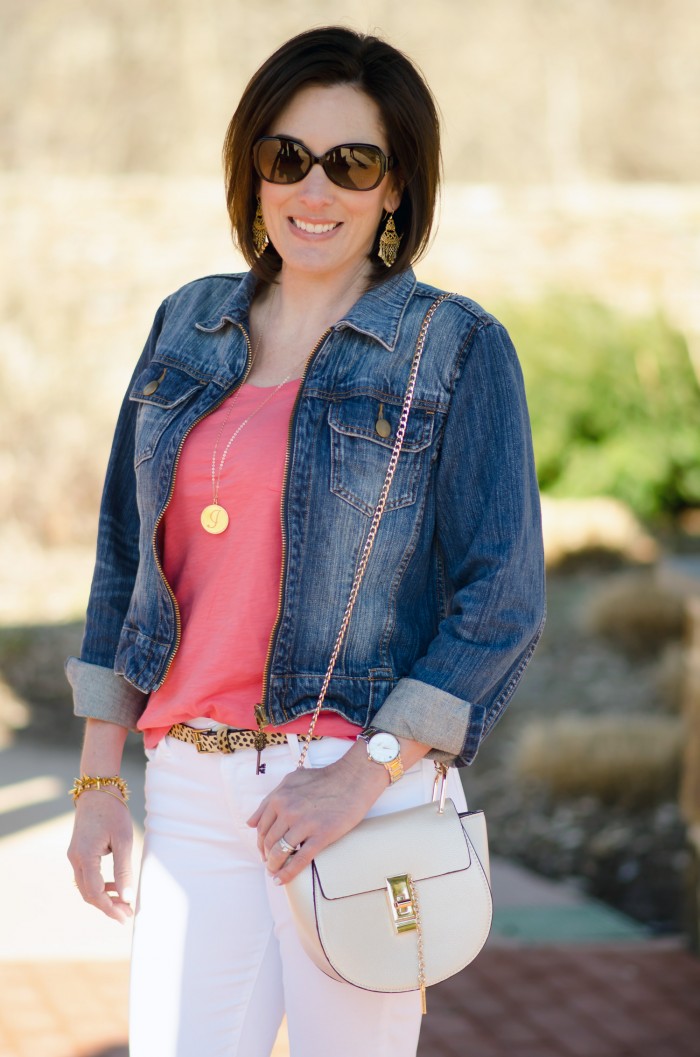 Spring Outfit Inspiration: Coral Tee + White Cropped Skinnies w/ Denim Jacket & Nude Flats