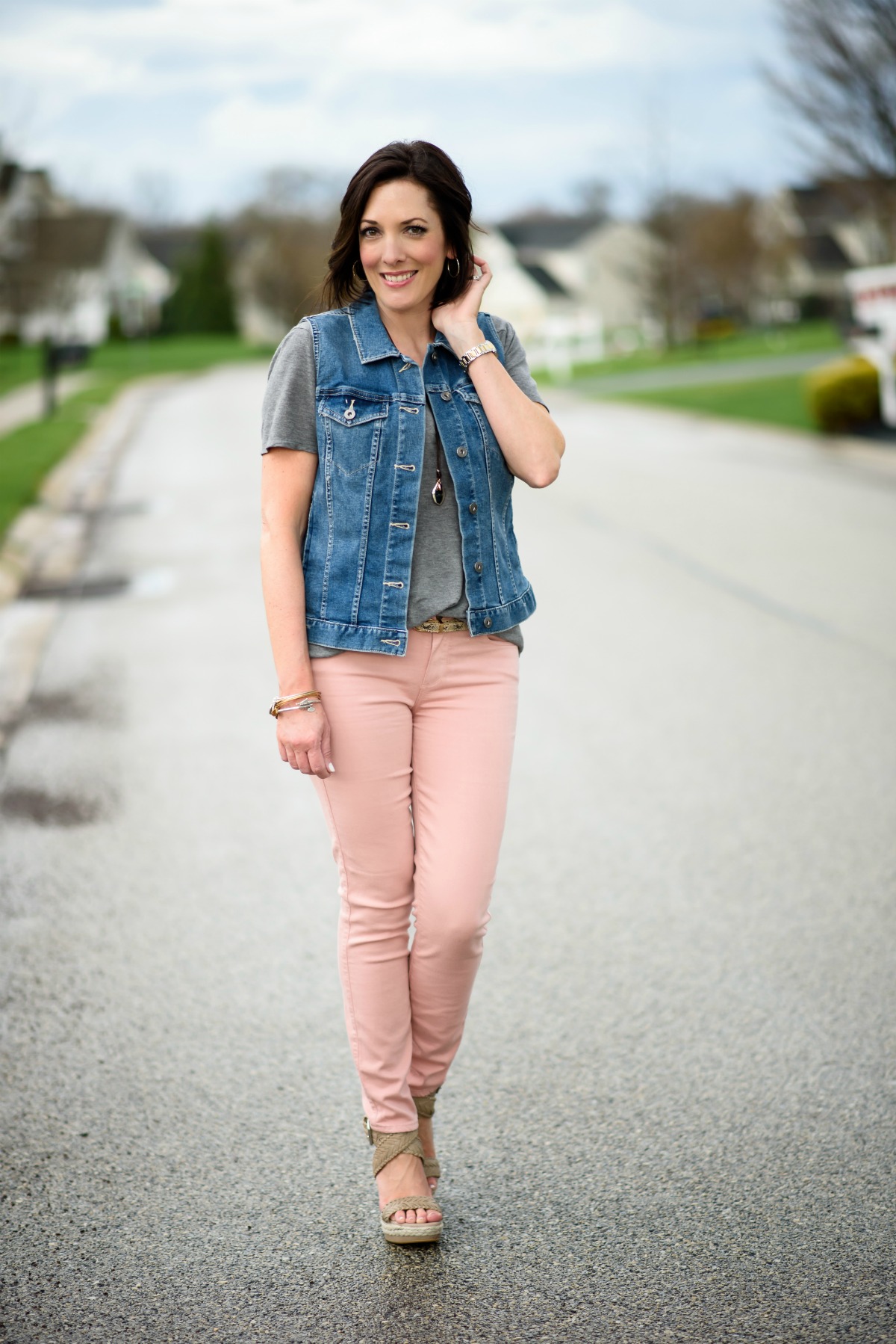 How to Wear Pale Pink Skinny Jeans