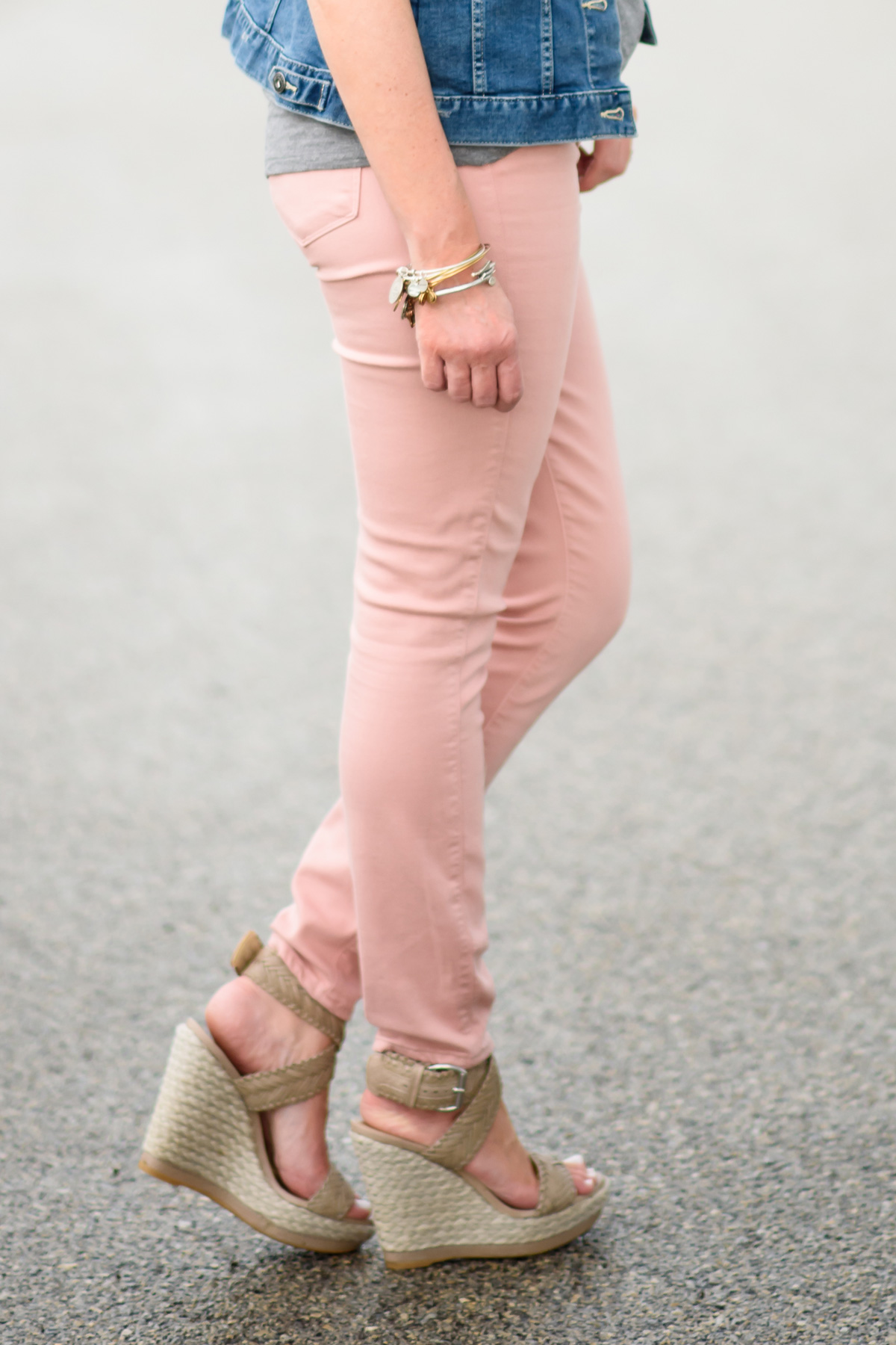 denim and pink outfits
