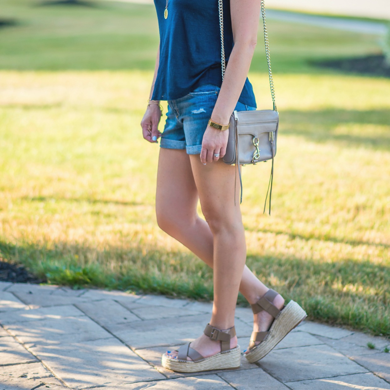 Casual Summer Outfit with Flatform 