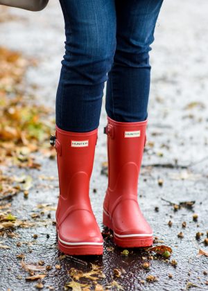 Silver Trench & Red Rain Boots Outfit | Jo-Lynne Shane