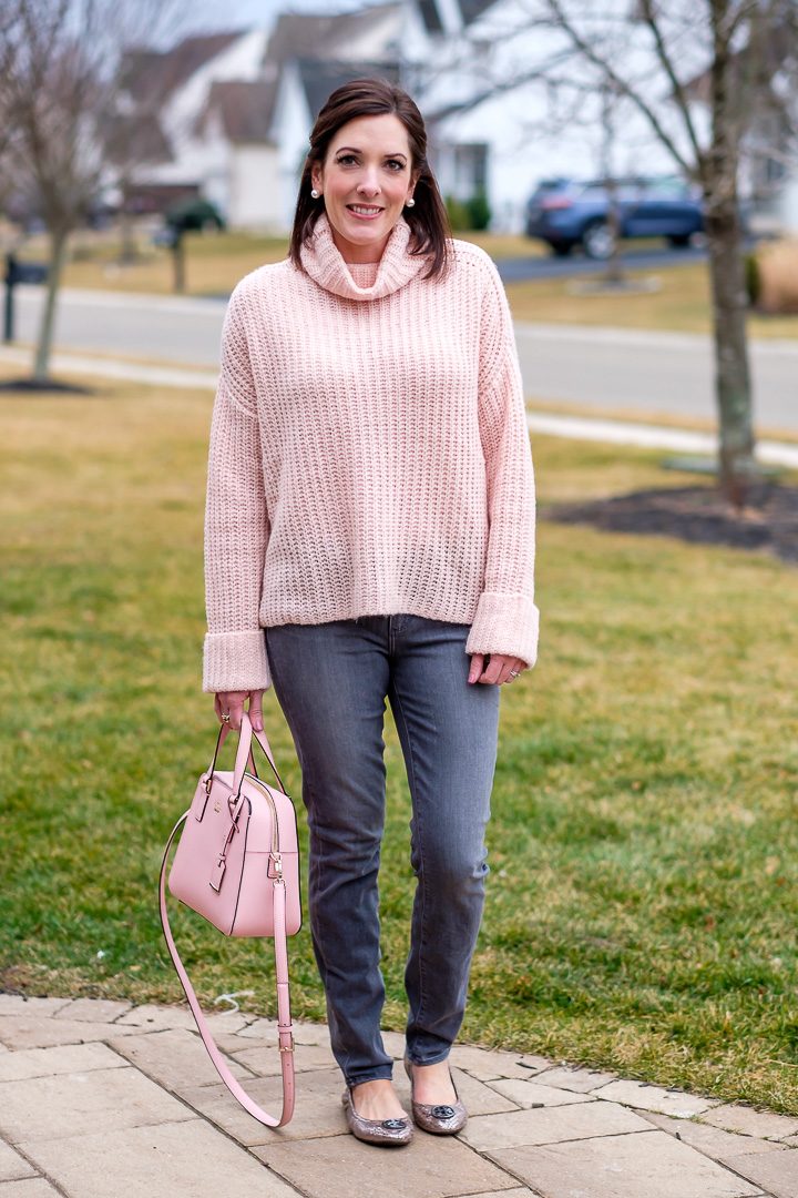 Grey & Pink: Chunky Turtleneck with grey Paige Verdugo skinny jeans