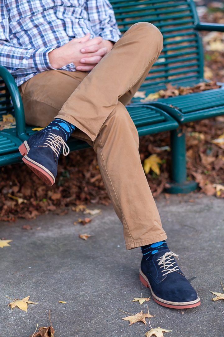 Fall Men's Workwear Look with Bonobos Straight Fit Washed Chinos and Bugatchi Big Dot and Stripe Sock