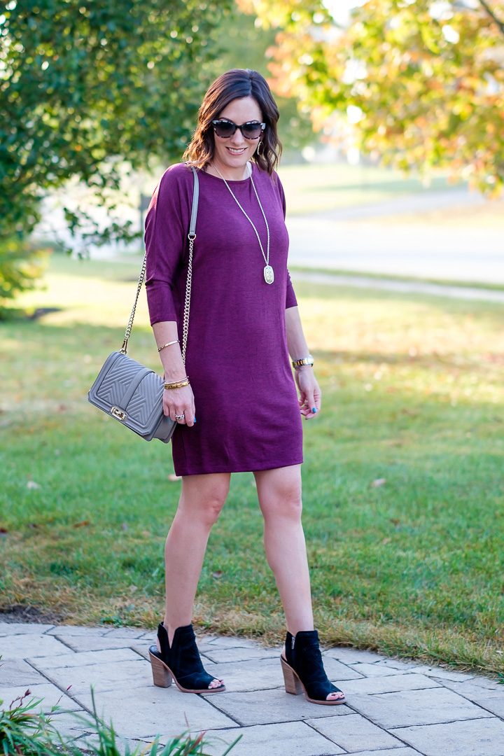 Jo-Lynne Shane wearing a fall dress outfit with peep-toe booties.This jersey shift dress from Old Navy is just $29 and it's often on sale! #fallfashion #falldress