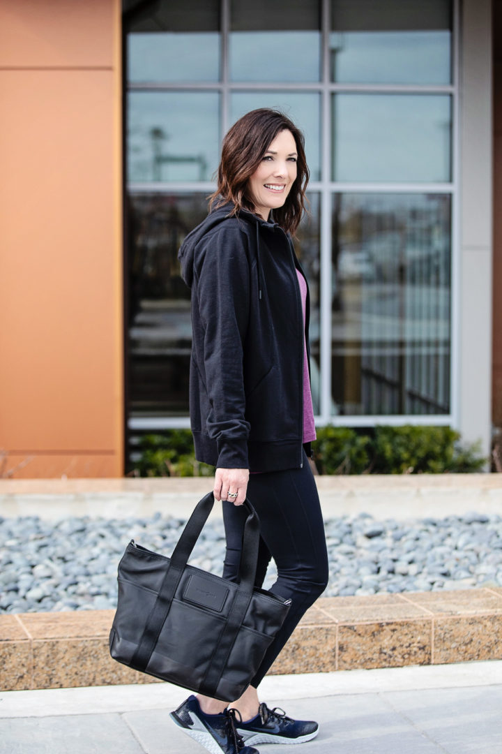 Updating my Spring Activewear with Nordstrom: Zella Ava Quick-Dry Tee // Zella Plank High Waist Midi Leggings // Zella Outta Town Zip Hoodie // Treasure & Bond Emery Canvas Tote // Nike Metcon Training Shoes