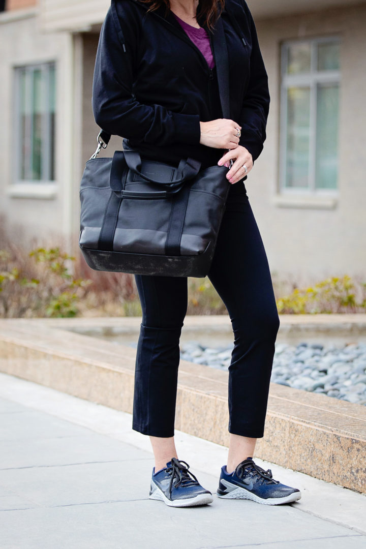 Updating my Spring Activewear with Nordstrom: Zella Ava Quick-Dry Tee // Zella Plank High Waist Midi Leggings // Zella Outta Town Zip Hoodie // Treasure & Bond Emery Canvas Tote // Nike Metcon Training Shoes