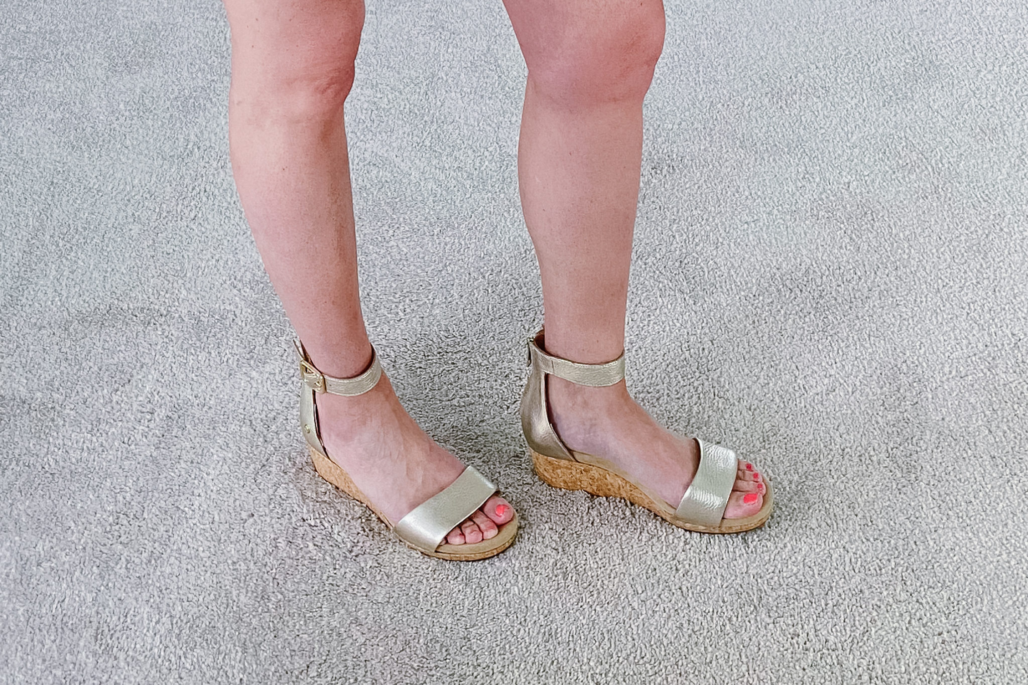 ugg zoe ii metallic wedge