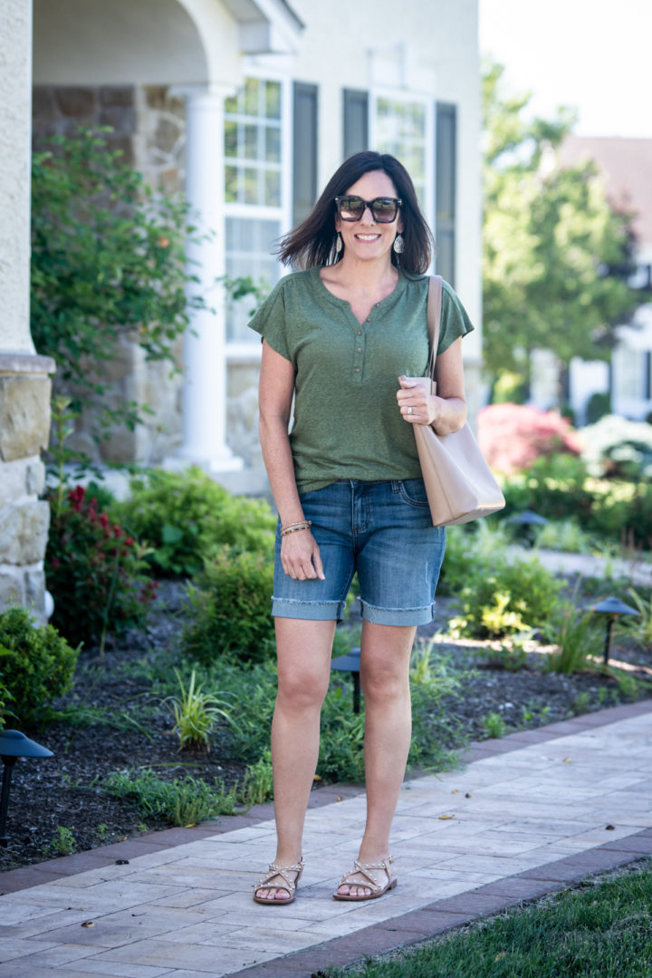 Kut from the Kloth Catherine denim boyfriend shorts outfit with linen henley tee and strappy studded sandals. 