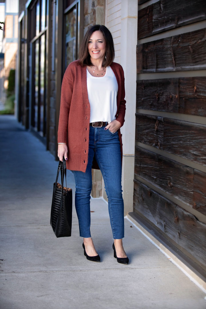 casual fall outfit ideas with a long cardigan