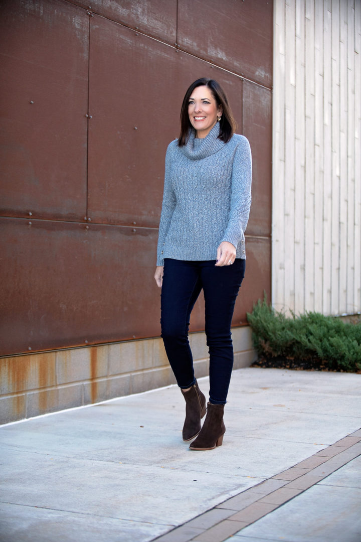 What to Wear with Dark Wash Jeans This Fall | Fashion for Women Over 40