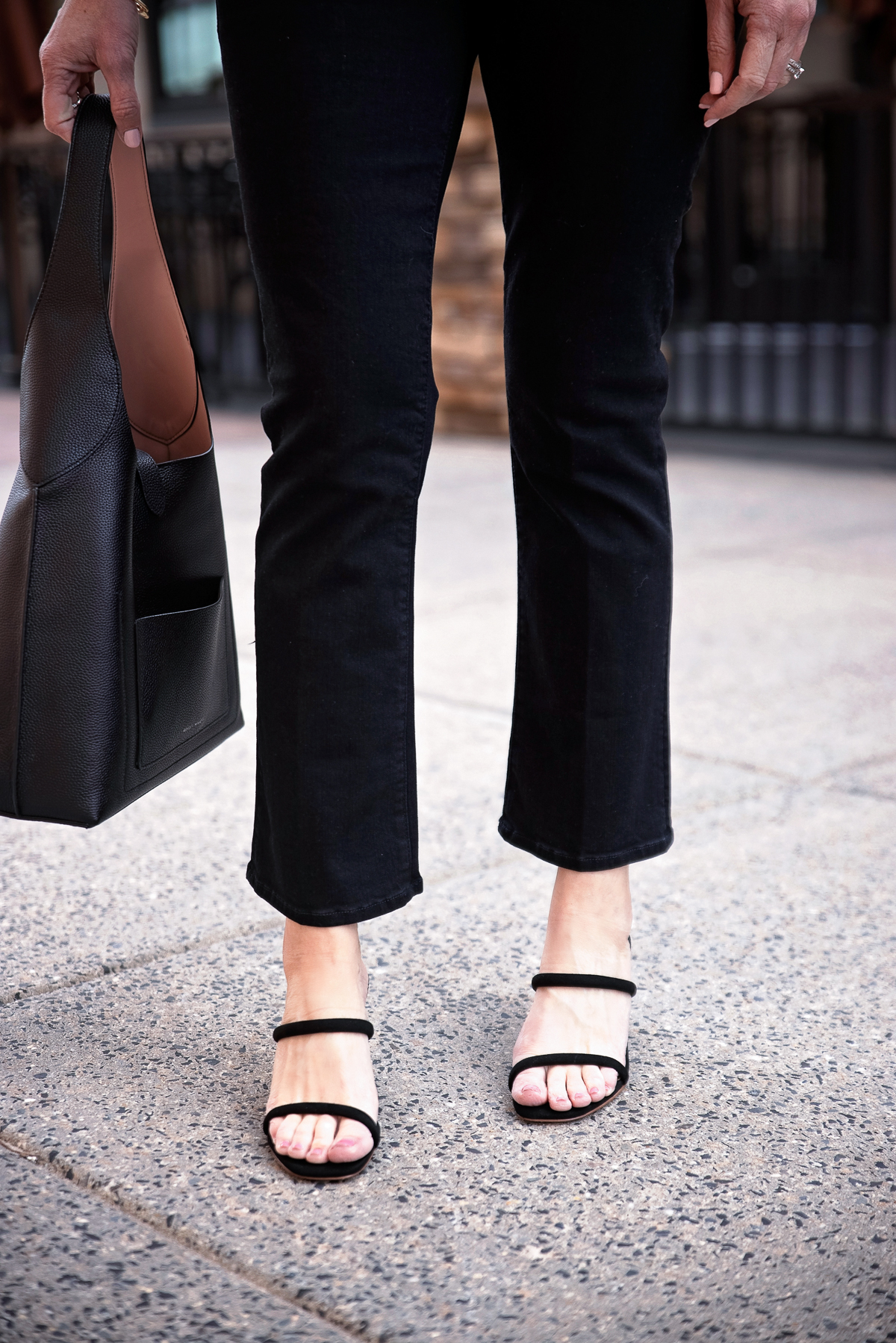 Mother The Insider Crop Jeans in Not Guilty with Steve Madden Honey Slide Sandals